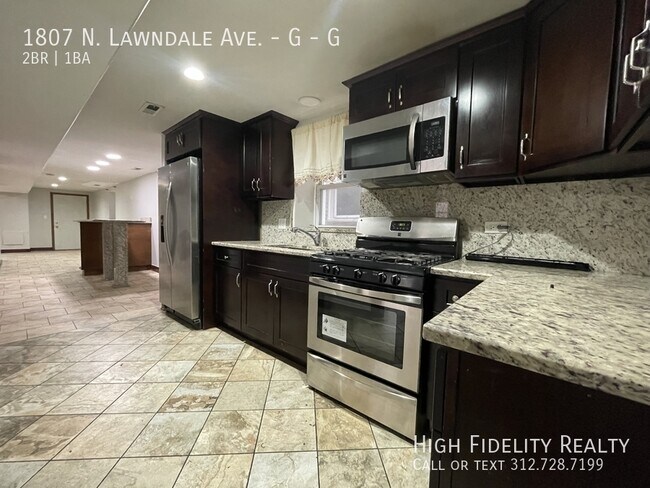 Building Photo - 1807 N Lawndale Ave