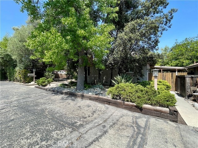 Building Photo - 1480 N Mills Ave