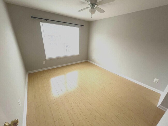 Building Photo - 3313 Wyndham Cir