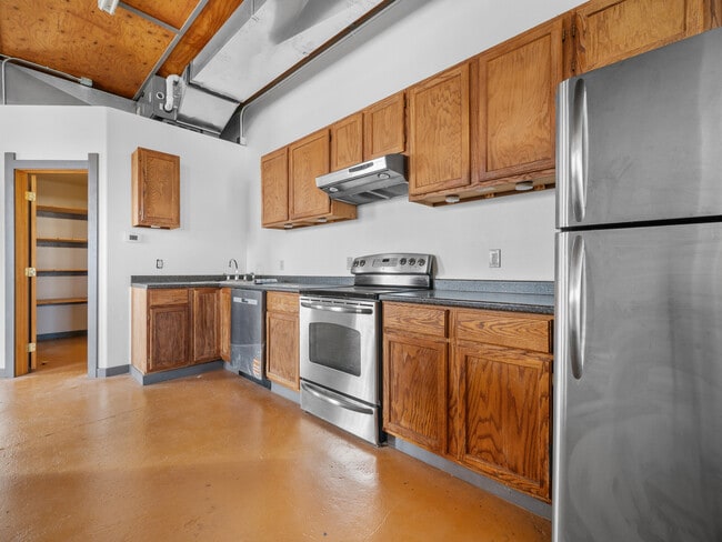 Building Photo - 207 E Garfield St