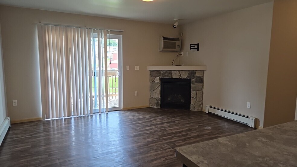 Building Photo - 956 Boston Way