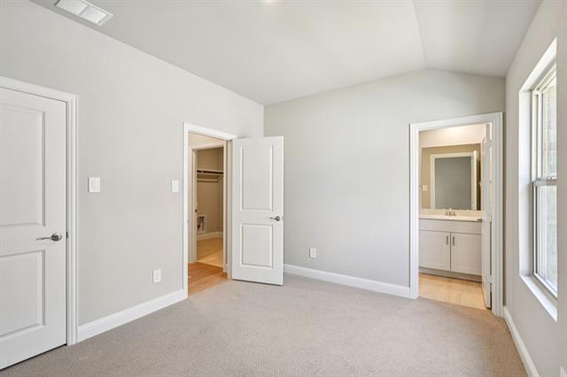 Building Photo - 2212 Dunbar Dr