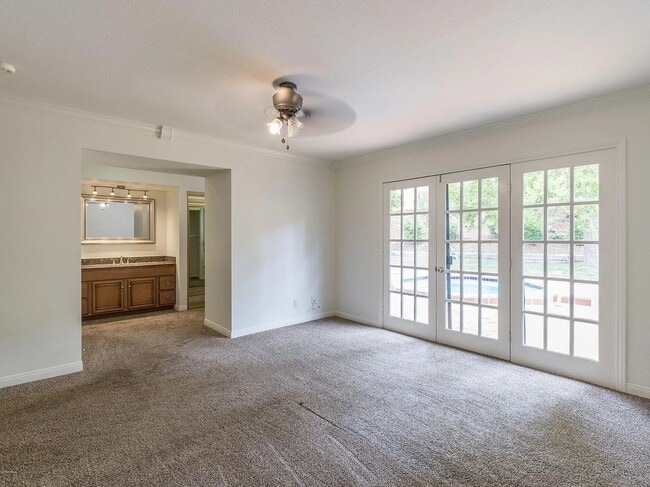 Building Photo - Beautiful 4 bed 2 bath house in Agoura Hills