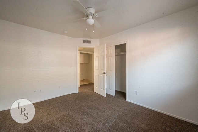Building Photo - North West Fresno Home, 3BR/2BA, Lots of Amenities
