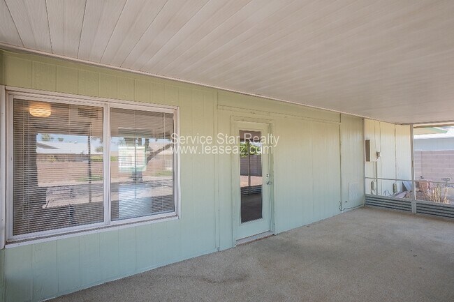 Building Photo - 17230 N Palo Verde Dr