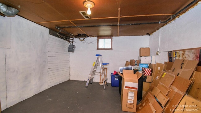 Building Photo - 610 S Ashley St