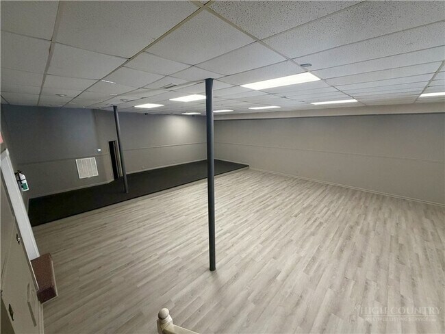 Building Photo - 513 E Main St