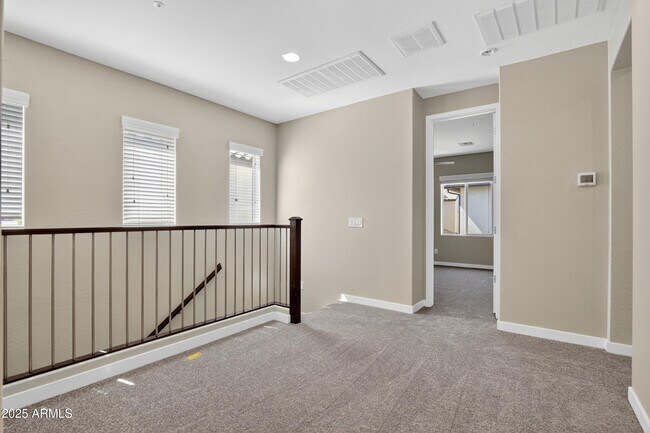 Building Photo - 2350 W Gloria Ln