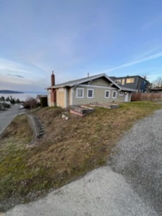 Building Photo - Lovely 2 bedroom home in Steilacoom