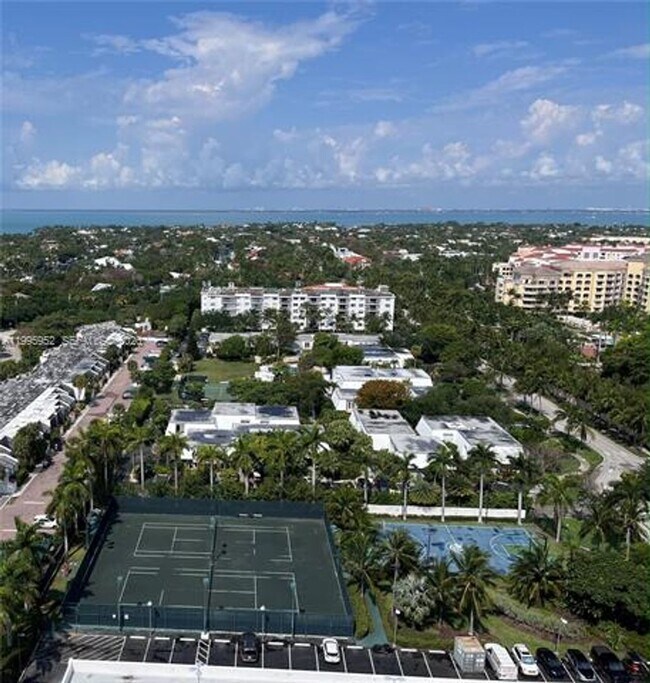 Building Photo - 881 Ocean Dr