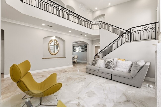 Building Photo - 1832 11th St