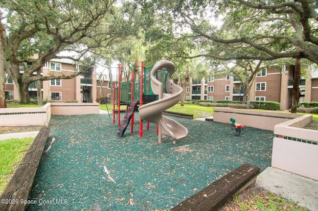 Building Photo - 7667 N Wickham Rd