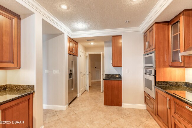 Building Photo - 3245 S Atlantic Ave