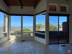 Building Photo - Manchester Duplex