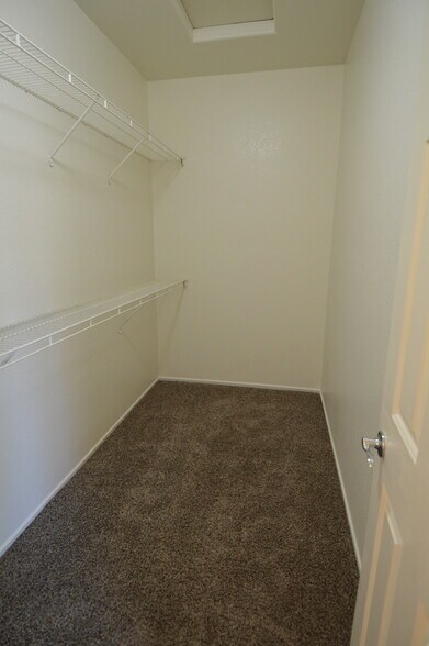 Building Photo - 3534 Tundra Swan St