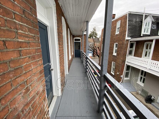 Building Photo - 336 W Philadelphia St