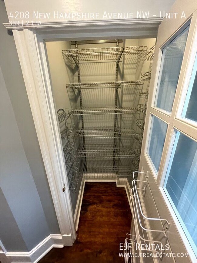 Building Photo - 4208 New Hampshire Ave NW