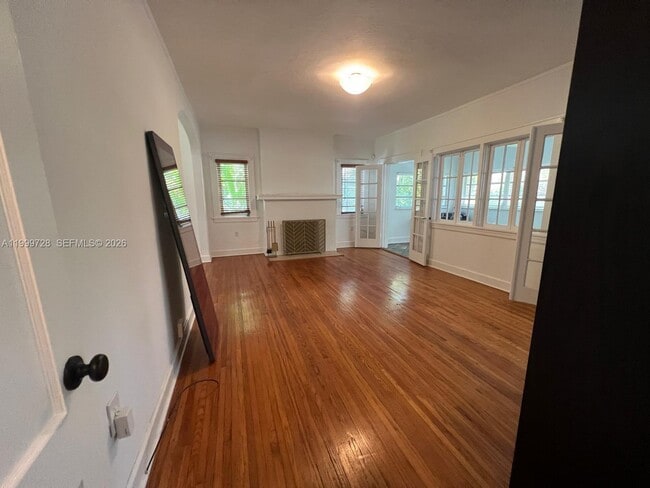 Building Photo - 119 Cadima Ave