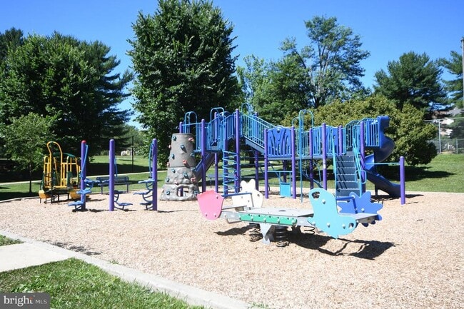 Building Photo - 7802 Mistic View Ct