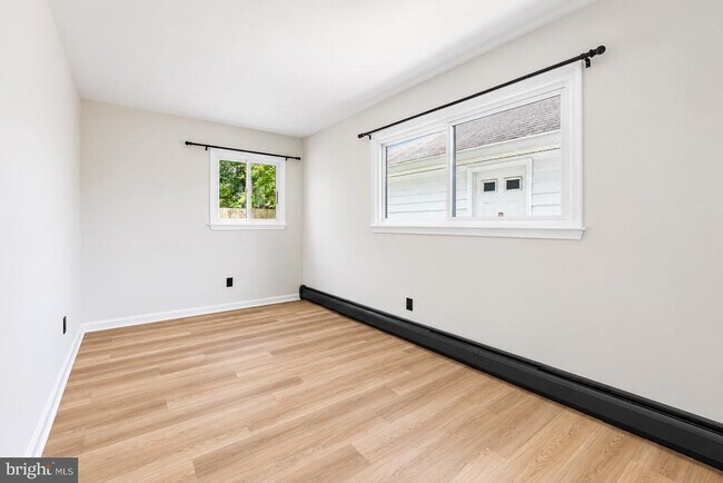 Building Photo - 51 Farrell Ave