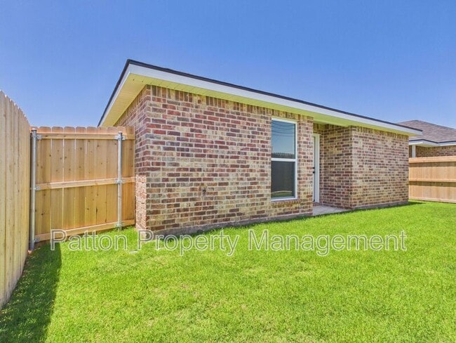 Building Photo - 2757 Paisley Rd