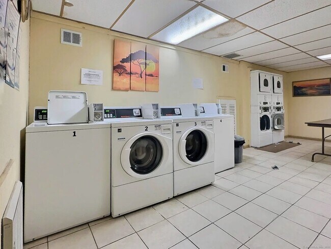 Building Photo - 26 Prospect St