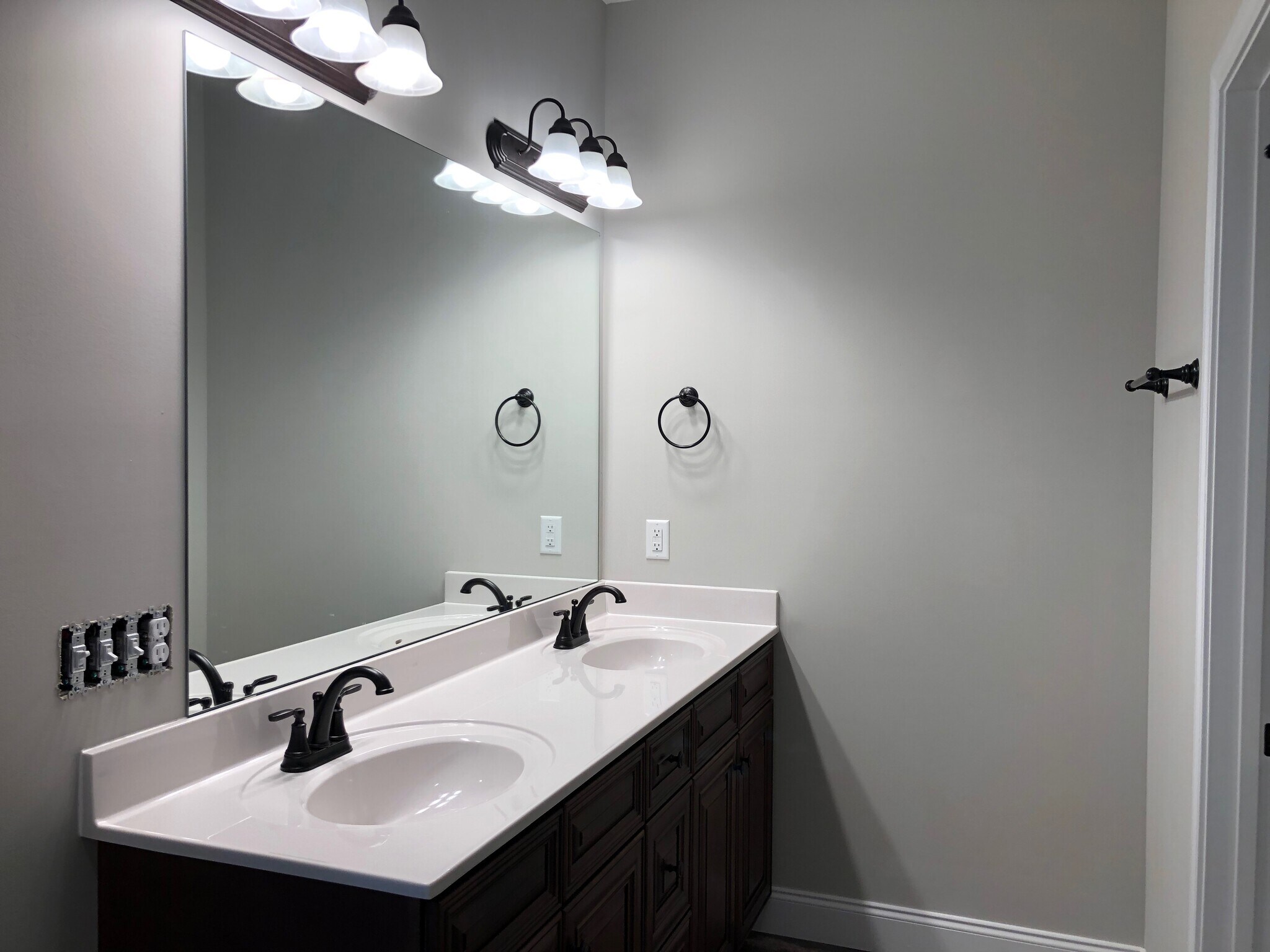 Building Photo - 177 Ridge Pointe Dr