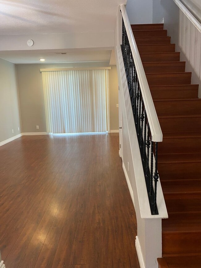 Building Photo - Condo available in beautiful Laguna Niguel!