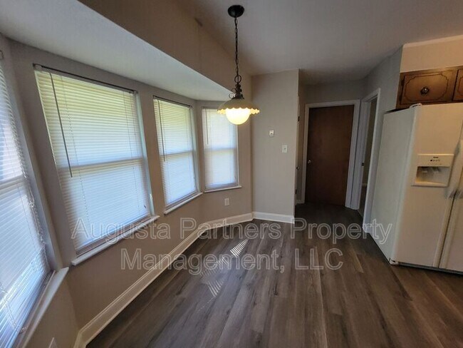 Building Photo - 4460 Whisperwood Dr