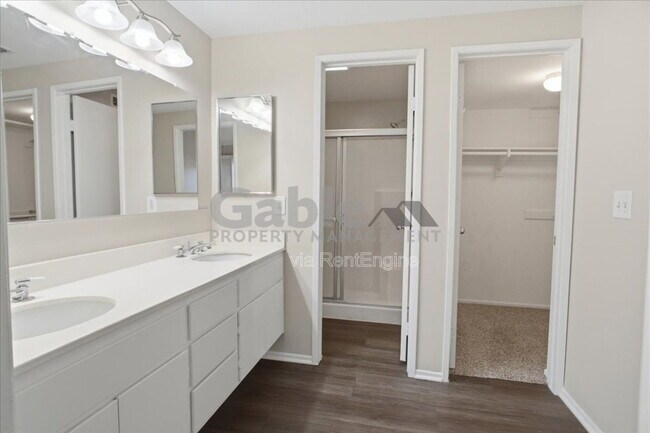Building Photo - 24131 Del Monte Dr.