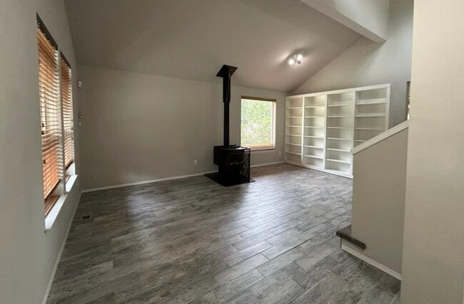 Building Photo - 20006 156th St E