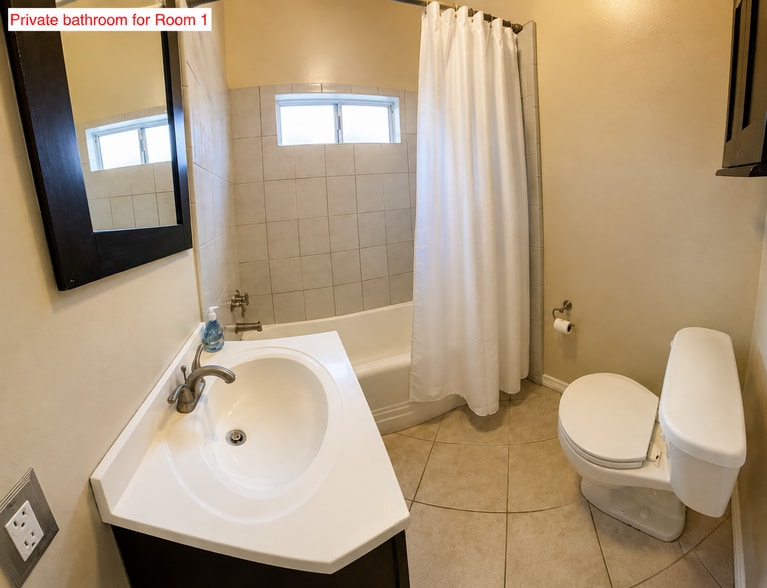 Room 1 Private Bath - 1841 Marney Ave