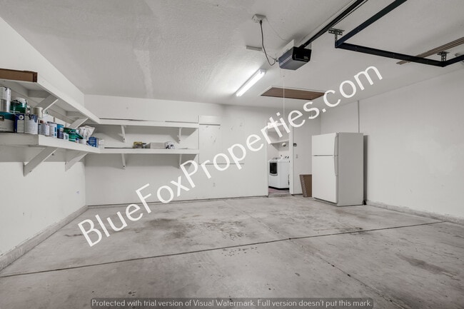 Building Photo - 9810 Amarosa