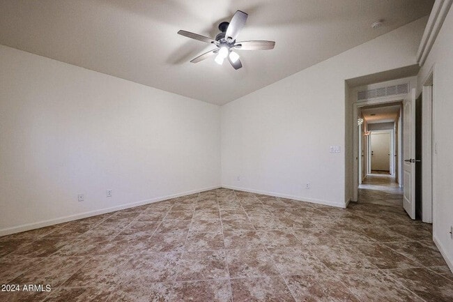 Building Photo - 3974 N Dead Wood Dr