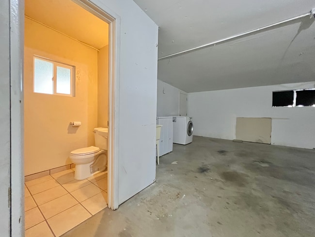 Building Photo - Charming Three Bedroom South Napa Home