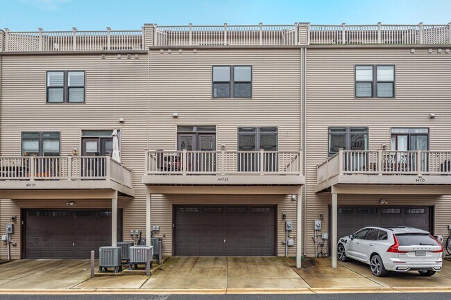 Building Photo - 44735 Medway Ter