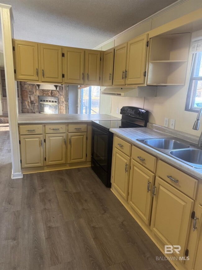 Building Photo - 24180 Newport Rd