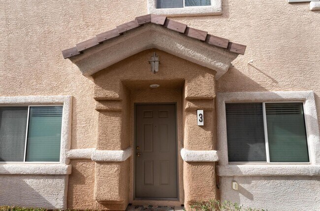 Building Photo - 6604 Lavender Lilly Ln