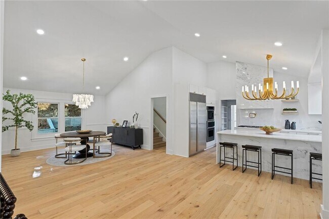Building Photo - 1275 The by Way NE