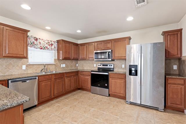 Building Photo - 9105 Sun Haven Way