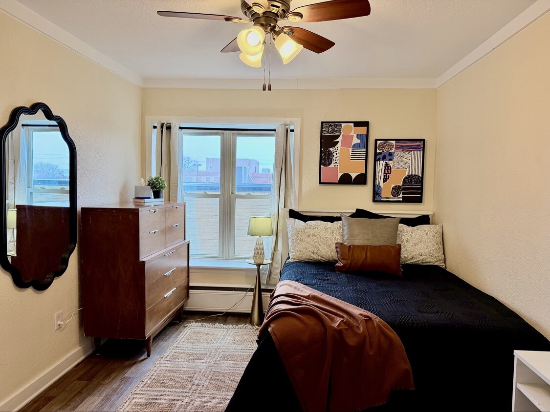 Building Photo - 619 N 8th St