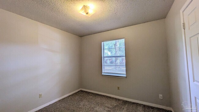 Building Photo - 4233 W Avenida De Golf