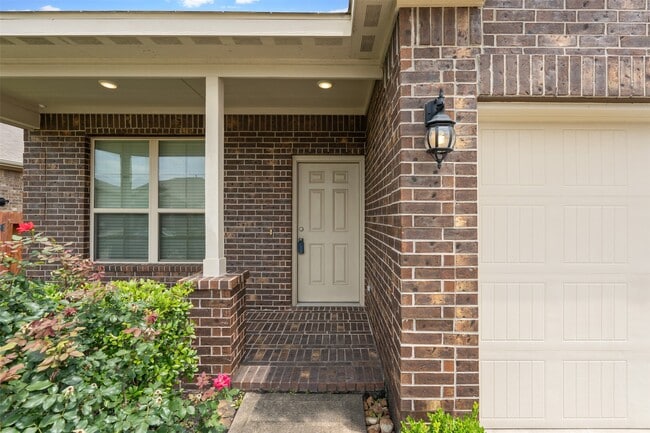 Building Photo - 5126 Chester Springs Ln