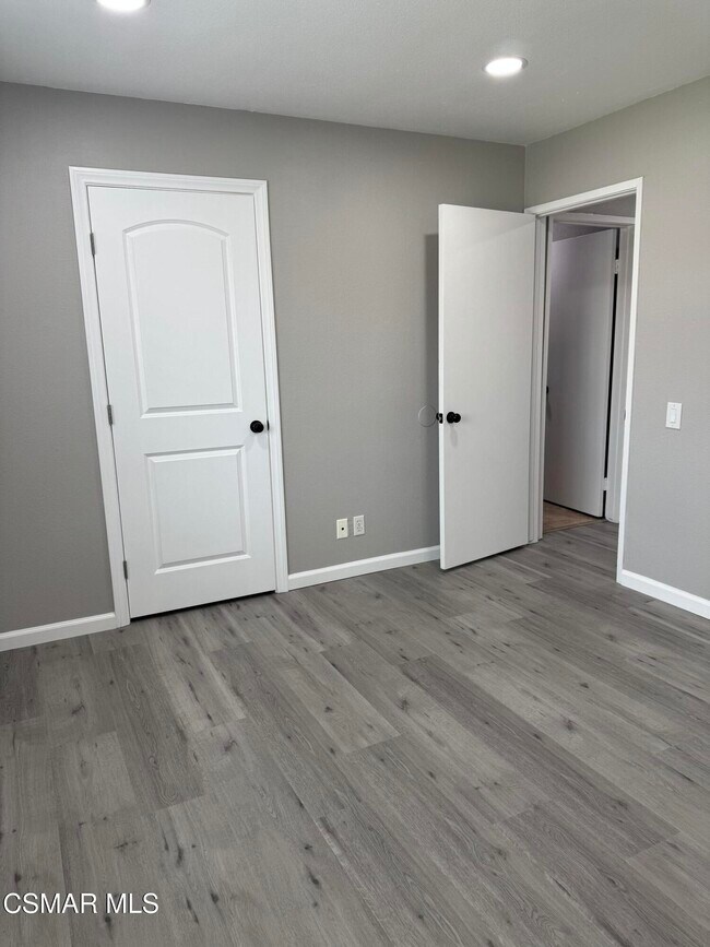 Building Photo - 1694 Regent St