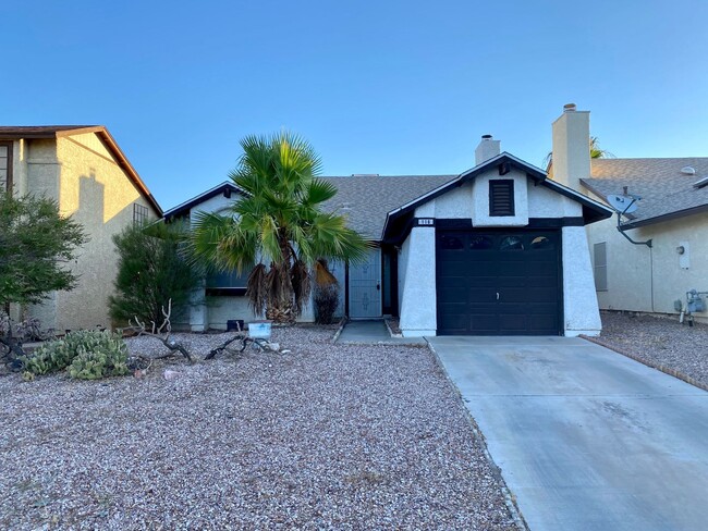 Building Photo - Henderson Single Story House