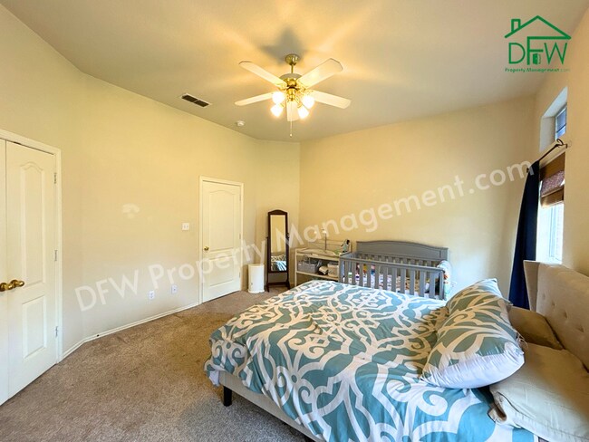 Building Photo - Inviting 3BR/2BA Home with Spacious Backyard for Lease in Fort Worth
