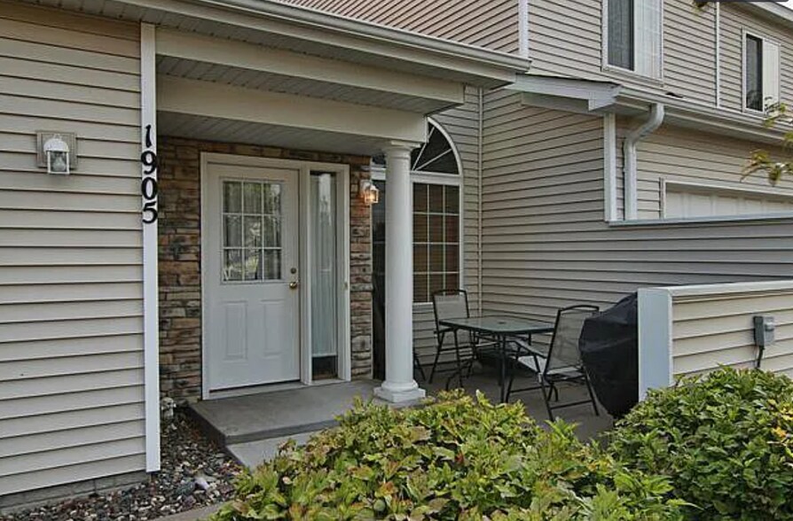 Building Photo - 1905 Ironwood Bay