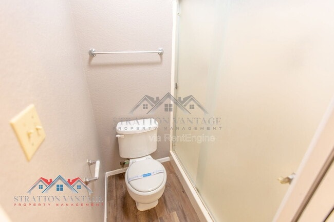 Building Photo - 3749 E Hopi Ave