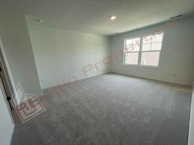 Building Photo - BRAND NEW- Spacious 4 Bedroom, 3 Bathroom ...
