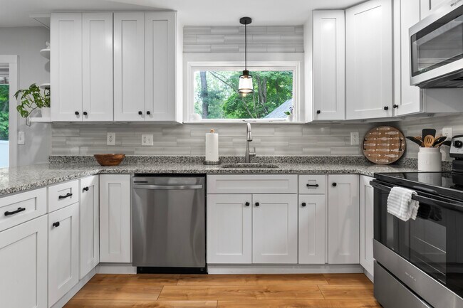 Building Photo - 247 Berwick Rd